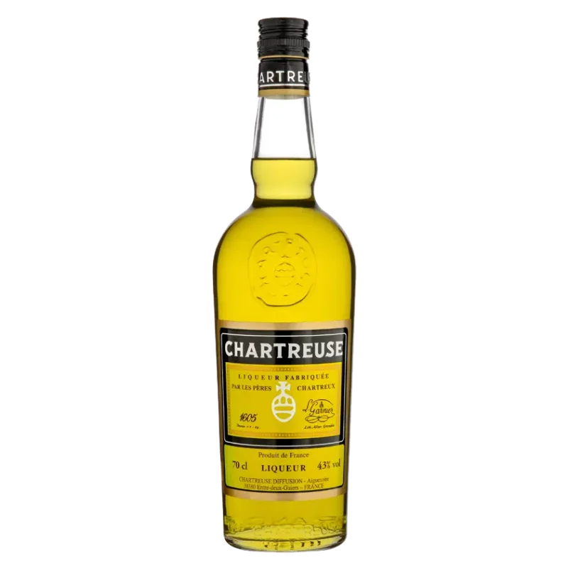 Fantastique Chartreuse Jaune, Pères Chartreux, Voiron en vente chez Divine Wines, le meilleur caviste de Bruxelles
